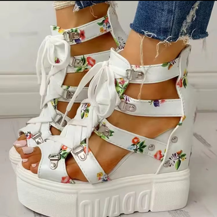 Wild Bloom Lace-up Platform Sandals | MHYK
